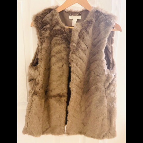 H&M Jackets & Blazers - Faux Fur Vest